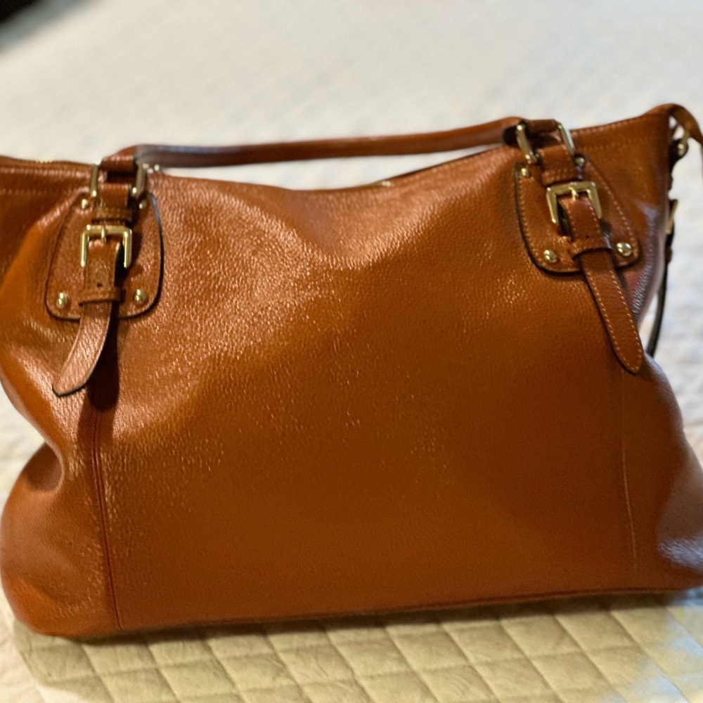 Kattee leather weekender bag